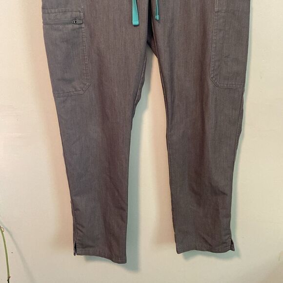 Figs Technical Collection Gray Drawstring Waist Scrub Pants Size Medium - Picture 3 of 11
